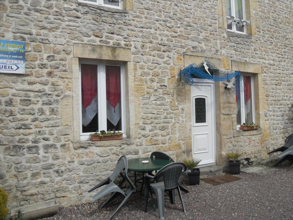 Gites De Mer Port-en-Bessin-Huppain Kamer foto