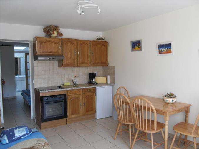 Gites De Mer Port-en-Bessin-Huppain Kamer foto